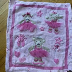 Airwalk blanket knit ballerina bears blanket